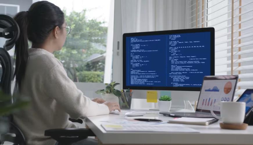 成都企业数字化解决方案：机器学习赋能商业模式升级的核心路径